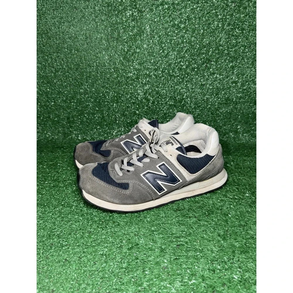 New Balance 574 Mens Size 7.5 2E Wide Blue Running Shoes Athletic Sneakers